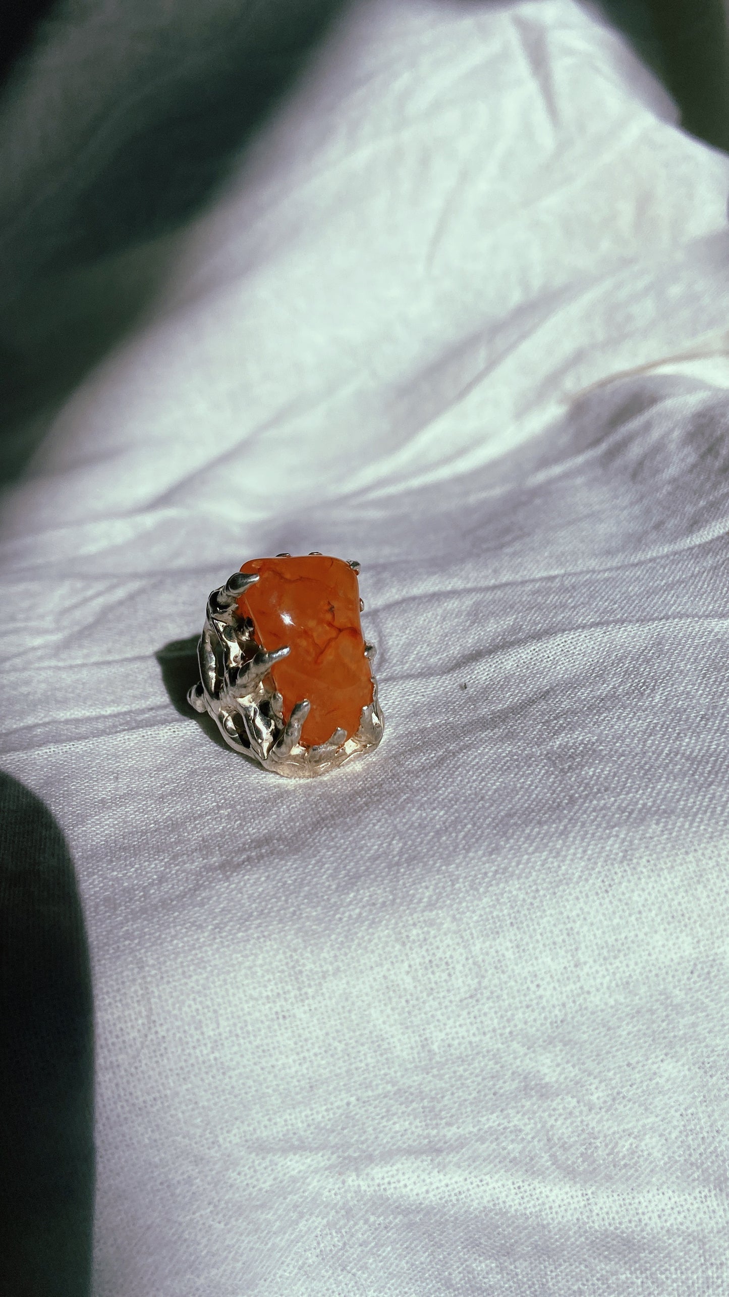 Anillo Devilish A.Cornalina